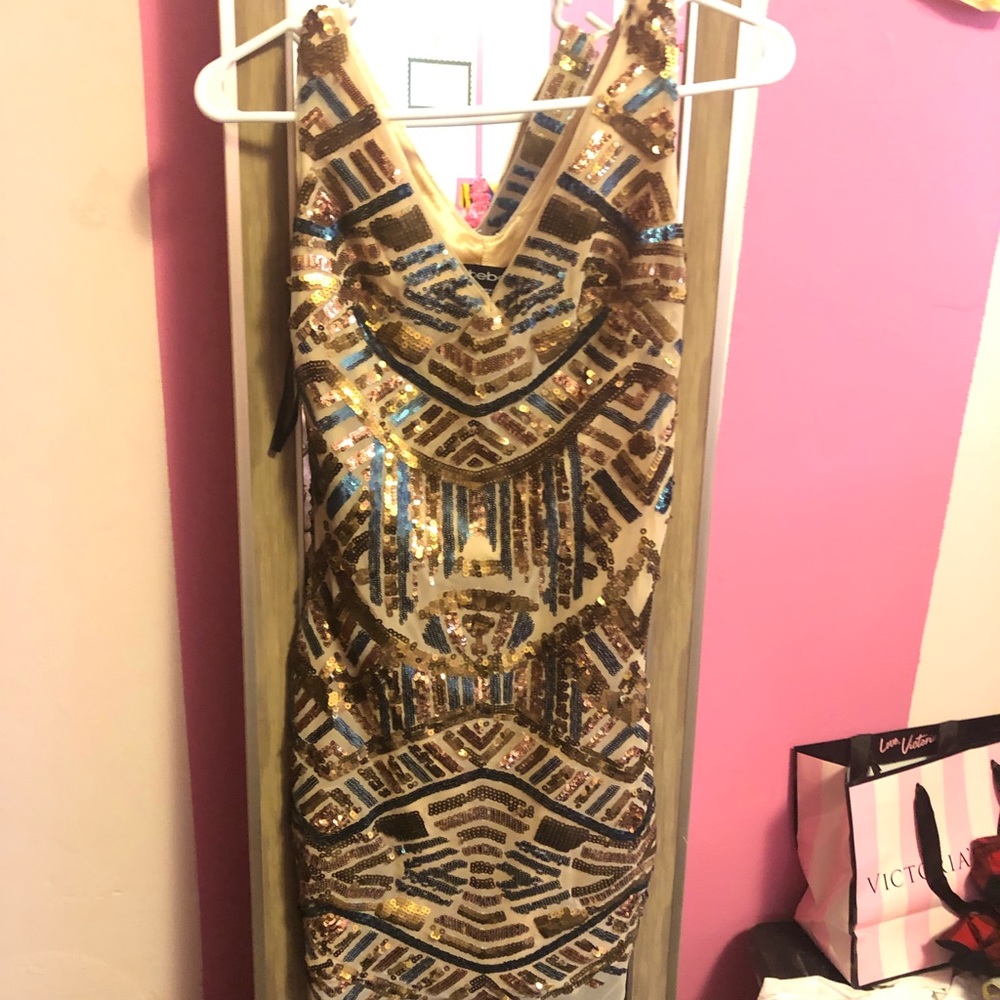Bebe sequins dress - Picture 2 of 3